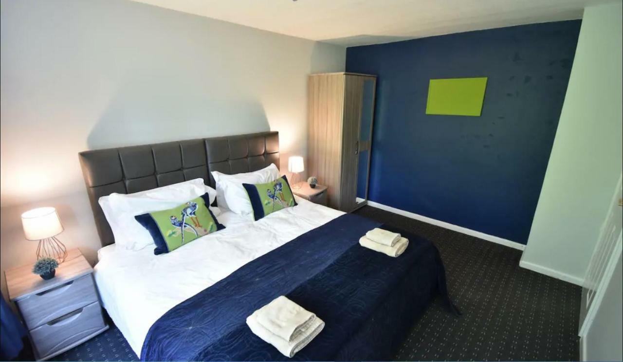 3-Bedroom Comfy Home in Solihull Eksteriør bilde